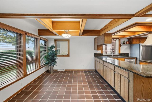7115 Locklin, West Bloomfield Charter Township, MI 48324