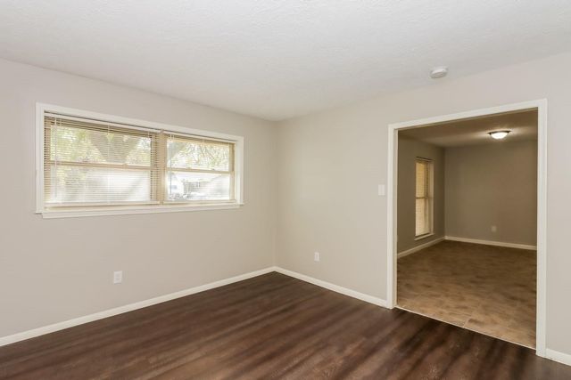 2104 Yorktown Court S, League City, TX 77573