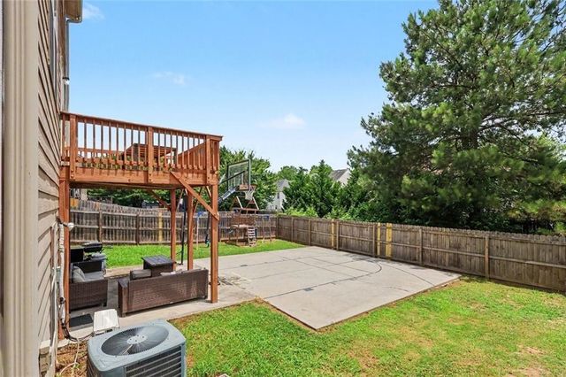 4159 Elm Trace Drive, Loganville, GA 30052