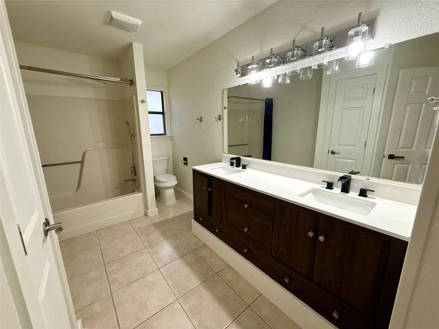 21003 Boggy Ford RD A, Lago Vista, TX 78645