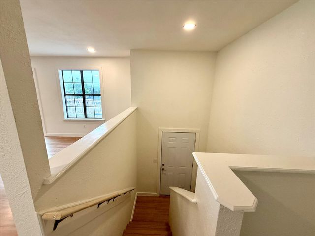 21003 Boggy Ford RD A, Lago Vista, TX 78645