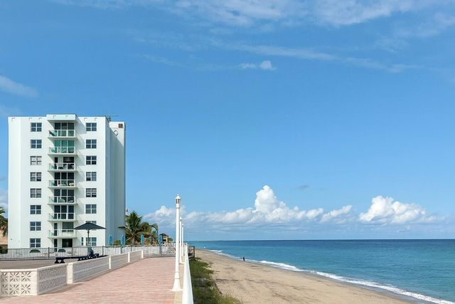 3460 S Ocean Boulevard 608, Palm Beach, FL 33480