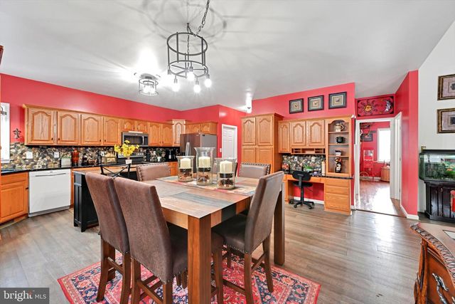 358 S LINGLE AVE, Palmyra, PA 17078