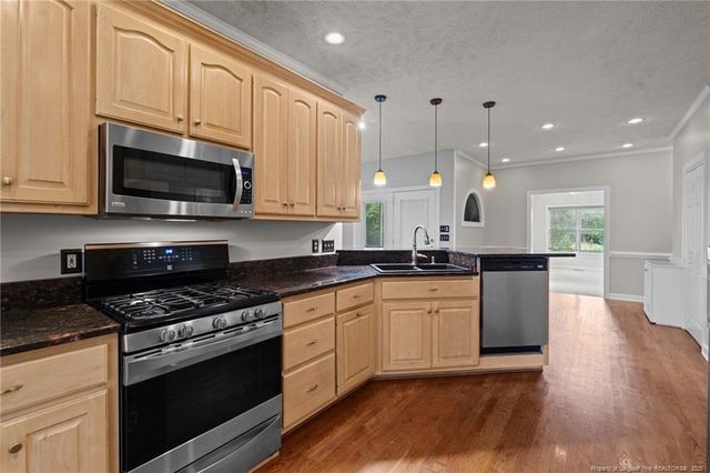2805 Selhurst Drive, Fayetteville, NC 28306