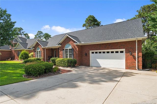2805 Selhurst Drive, Fayetteville, NC 28306