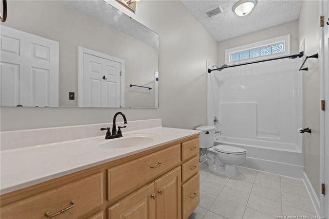 2805 Selhurst Drive, Fayetteville, NC 28306