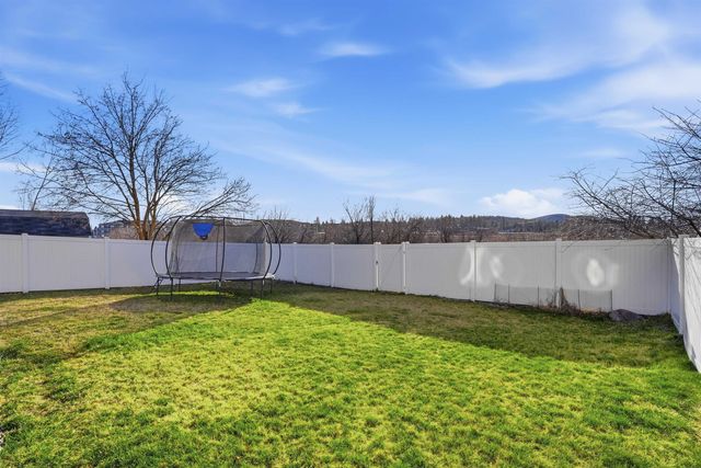 1005 N Stanley St, Medical Lake, WA 99022