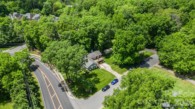 6200 Old Providence Road, Charlotte, NC 28226