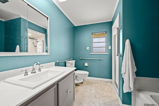 106 Crescent Place Dr, Donaldsonville, LA 70346