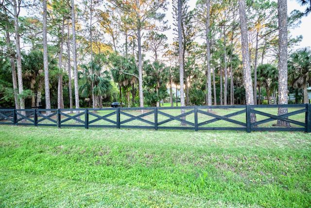 16887 97th Way N, Jupiter, FL 33478