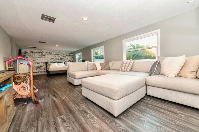 16887 97th Way N, Jupiter, FL 33478