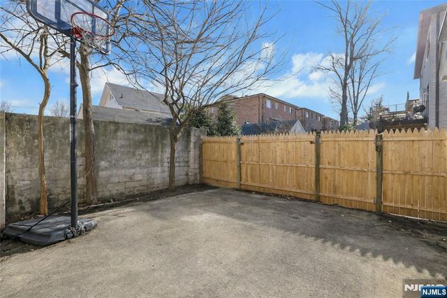 251 Grant Avenue, Cliffside Park, NJ 07010