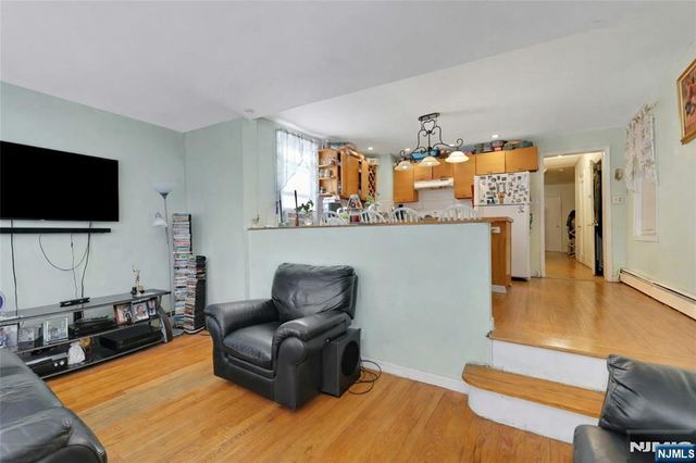 251 Grant Avenue, Cliffside Park, NJ 07010