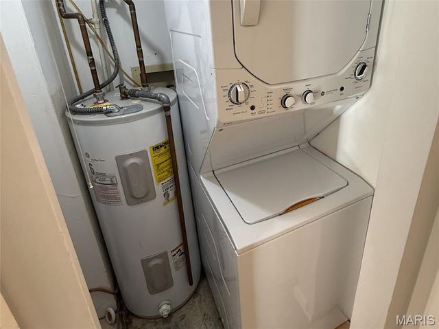 4333 Arrow Tree Drive L, St Louis, MO 63128