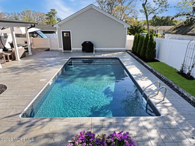 222 18th Avenue, Brick, NJ 08724