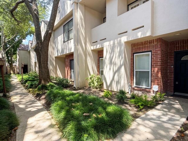 2442 Bering Drive 2442, Houston, TX 77057
