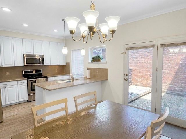2442 Bering Drive 2442, Houston, TX 77057