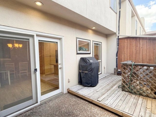 2442 Bering Drive 2442, Houston, TX 77057