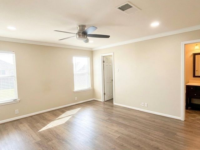 2442 Bering Drive 2442, Houston, TX 77057