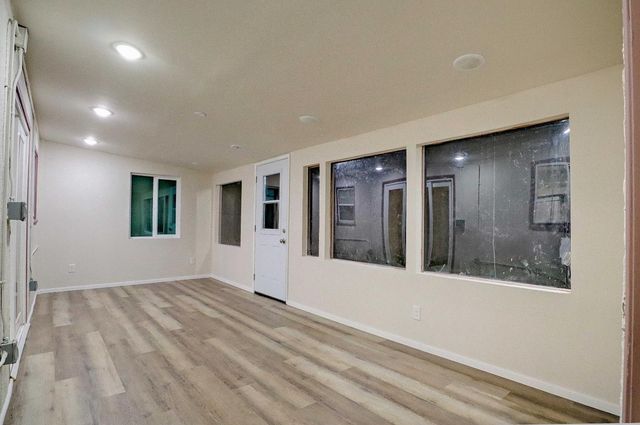 4121 N Palm Avenue, Fresno, CA 93704