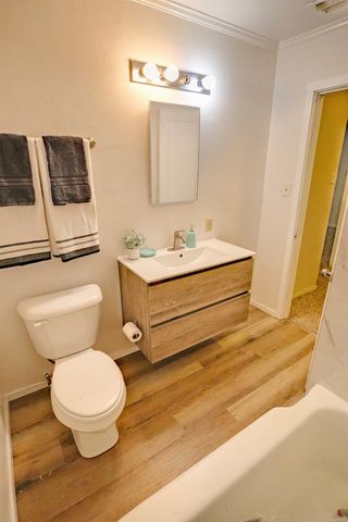 4121 N Palm Avenue, Fresno, CA 93704