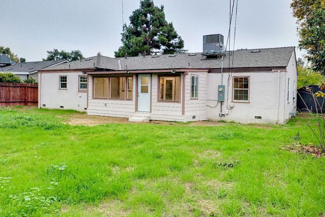 4121 N Palm Avenue, Fresno, CA 93704