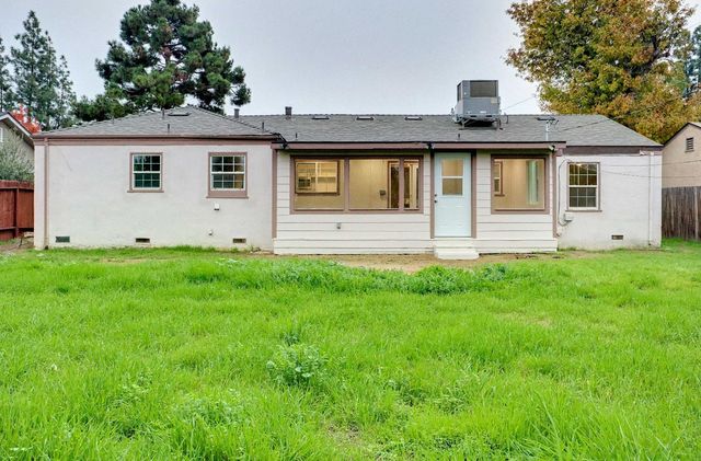 4121 N Palm Avenue, Fresno, CA 93704