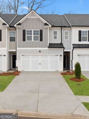 298 Sound Circle, Stockbridge, GA 30281
