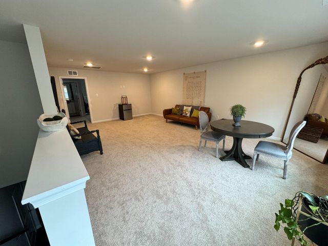 372 ATKINSON ST, Shenandoah Junction, WV 25442