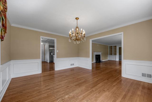 790 Chinoe Road, Lexington, KY 40502