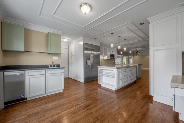 790 Chinoe Road, Lexington, KY 40502