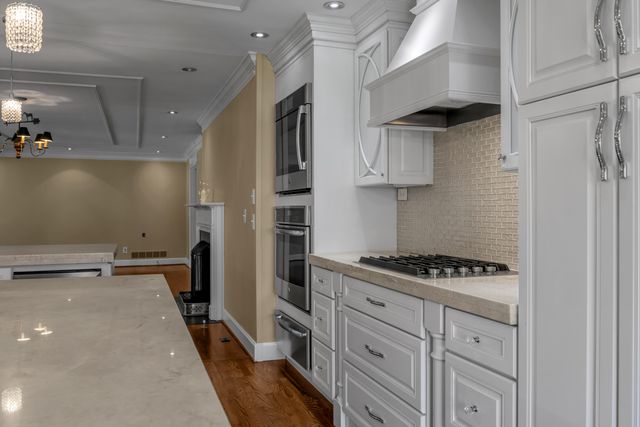 790 Chinoe Road, Lexington, KY 40502