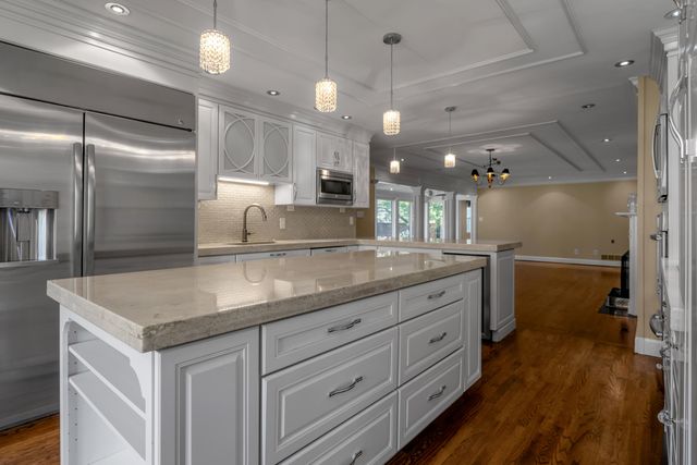 790 Chinoe Road, Lexington, KY 40502