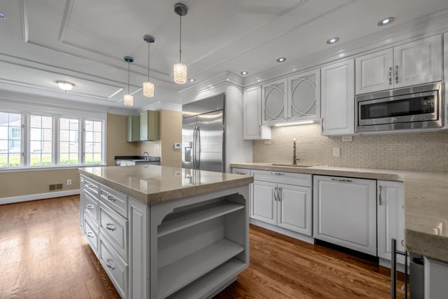 790 Chinoe Road, Lexington, KY 40502