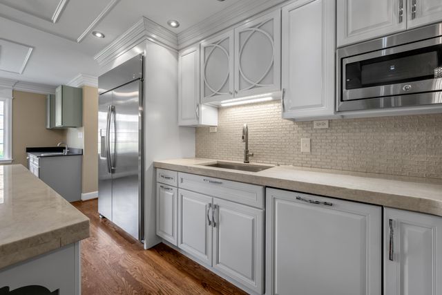 790 Chinoe Road, Lexington, KY 40502