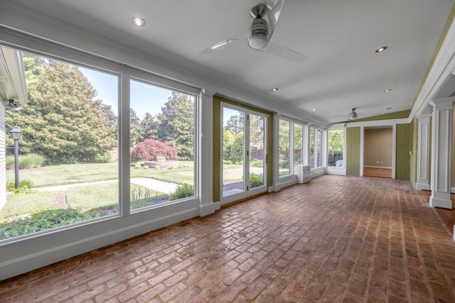 790 Chinoe Road, Lexington, KY 40502