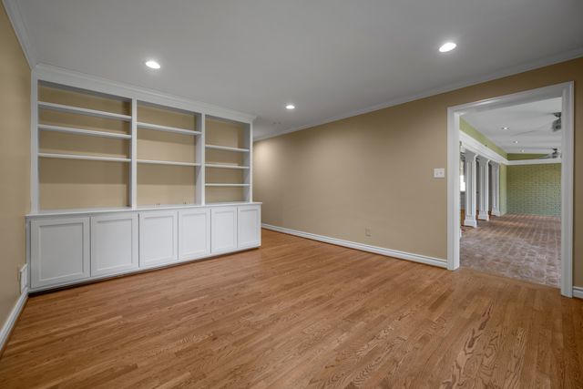 790 Chinoe Road, Lexington, KY 40502