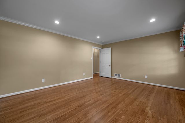 790 Chinoe Road, Lexington, KY 40502