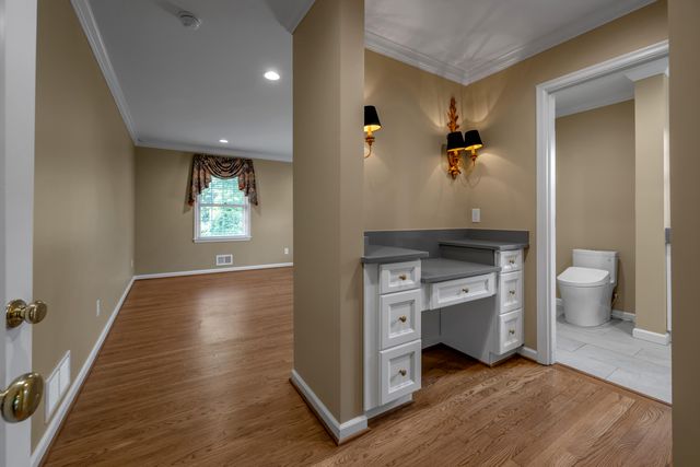 790 Chinoe Road, Lexington, KY 40502