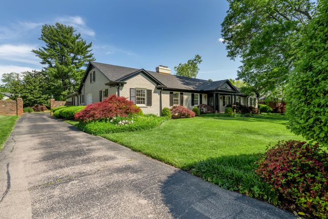 790 Chinoe Road, Lexington, KY 40502