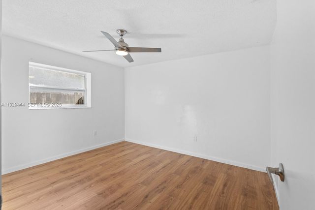 11431 NW 29th St, Sunrise, FL 33323