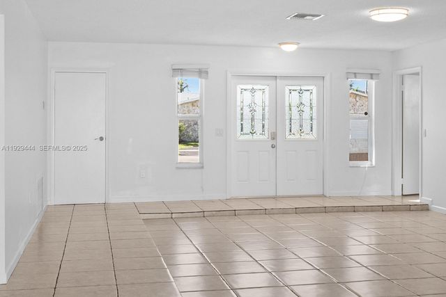 11431 NW 29th St, Sunrise, FL 33323