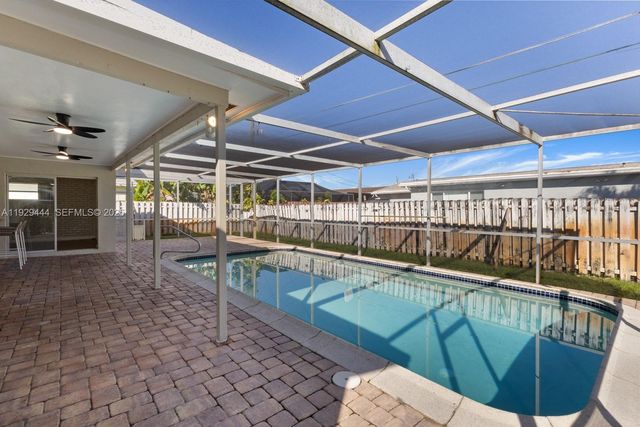 11431 NW 29th St, Sunrise, FL 33323