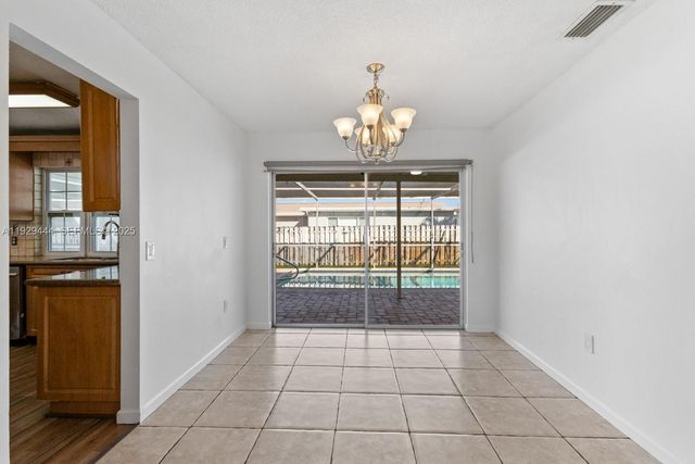 11431 NW 29th St, Sunrise, FL 33323