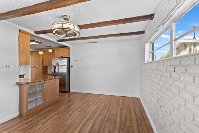 11431 NW 29th St, Sunrise, FL 33323