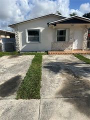 3279 SW 25th Ter 3279, Miami, FL 33133