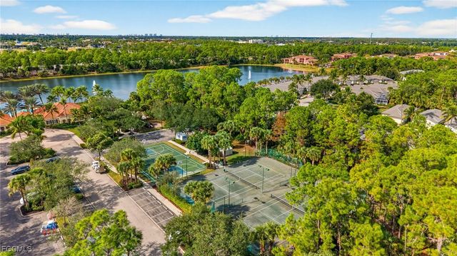 2001 Tarpon Bay DR N 102, Naples, FL 34119