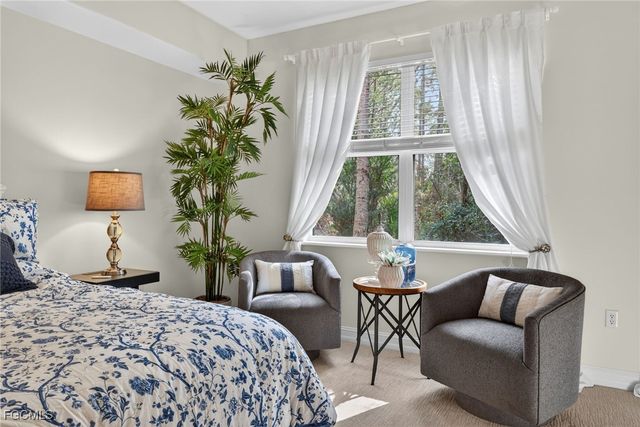 2001 Tarpon Bay DR N 102, Naples, FL 34119