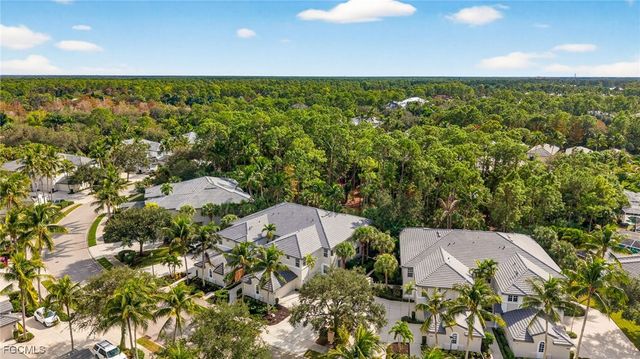 2001 Tarpon Bay DR N 102, Naples, FL 34119