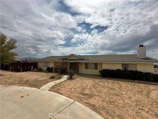 20489 Wren, Apple Valley, CA 92308